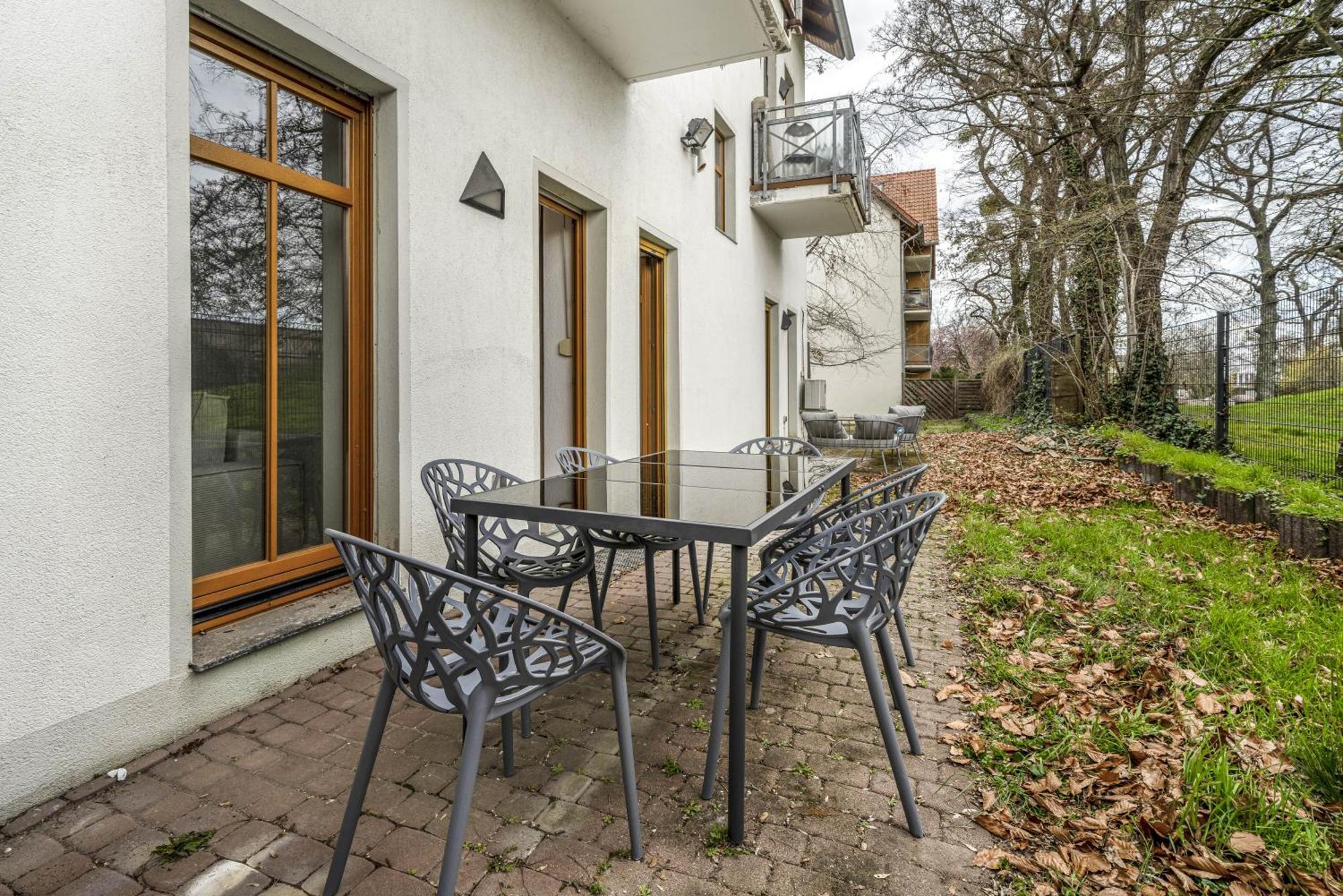 Lehastays - Apartments Buckau 16A I Kueche I Smart Tv Mit Netflix I Toller Innenhof Maagdenburg Buitenkant foto
