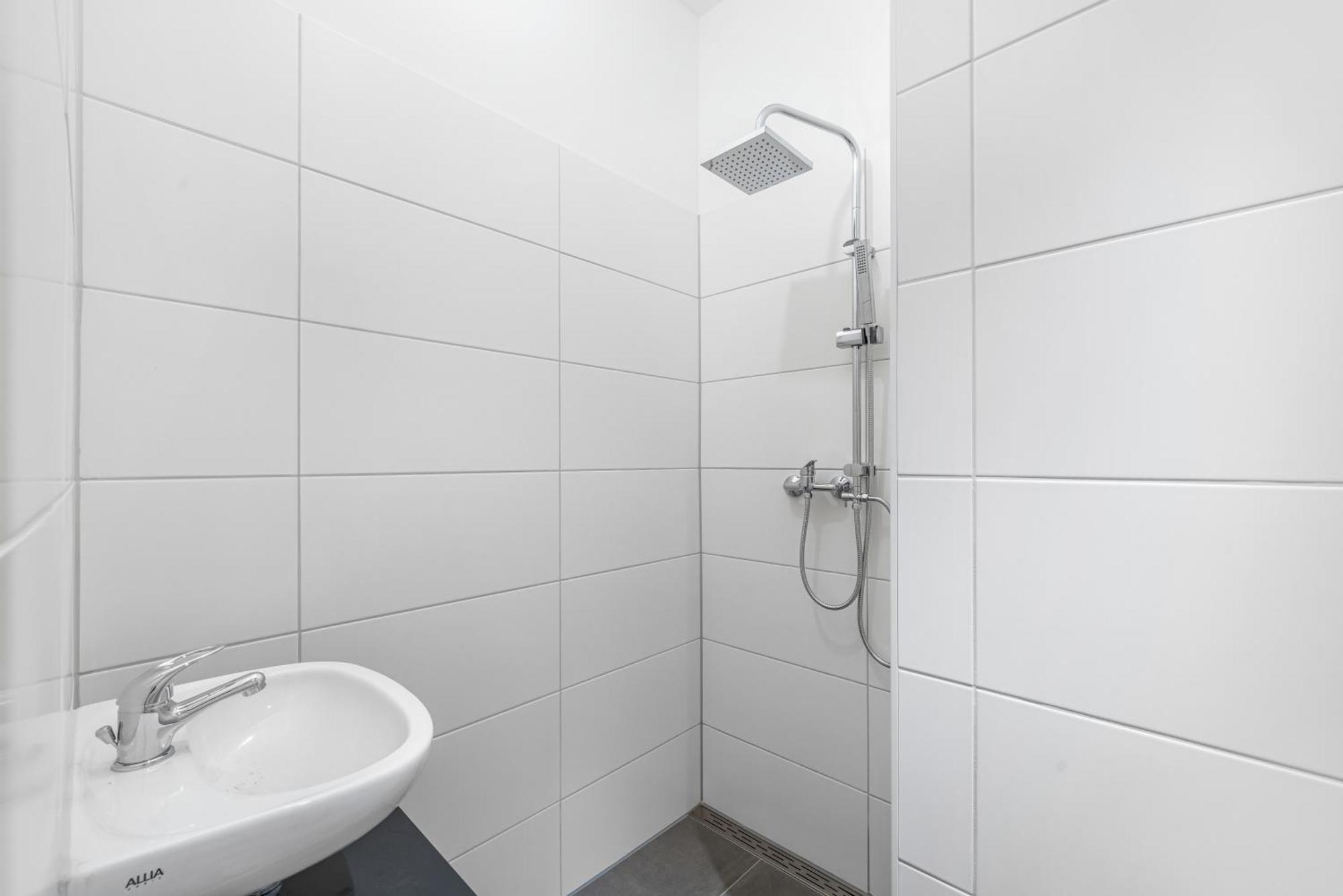 Lehastays - Apartments Buckau 16A I Kueche I Smart Tv Mit Netflix I Toller Innenhof Maagdenburg Buitenkant foto