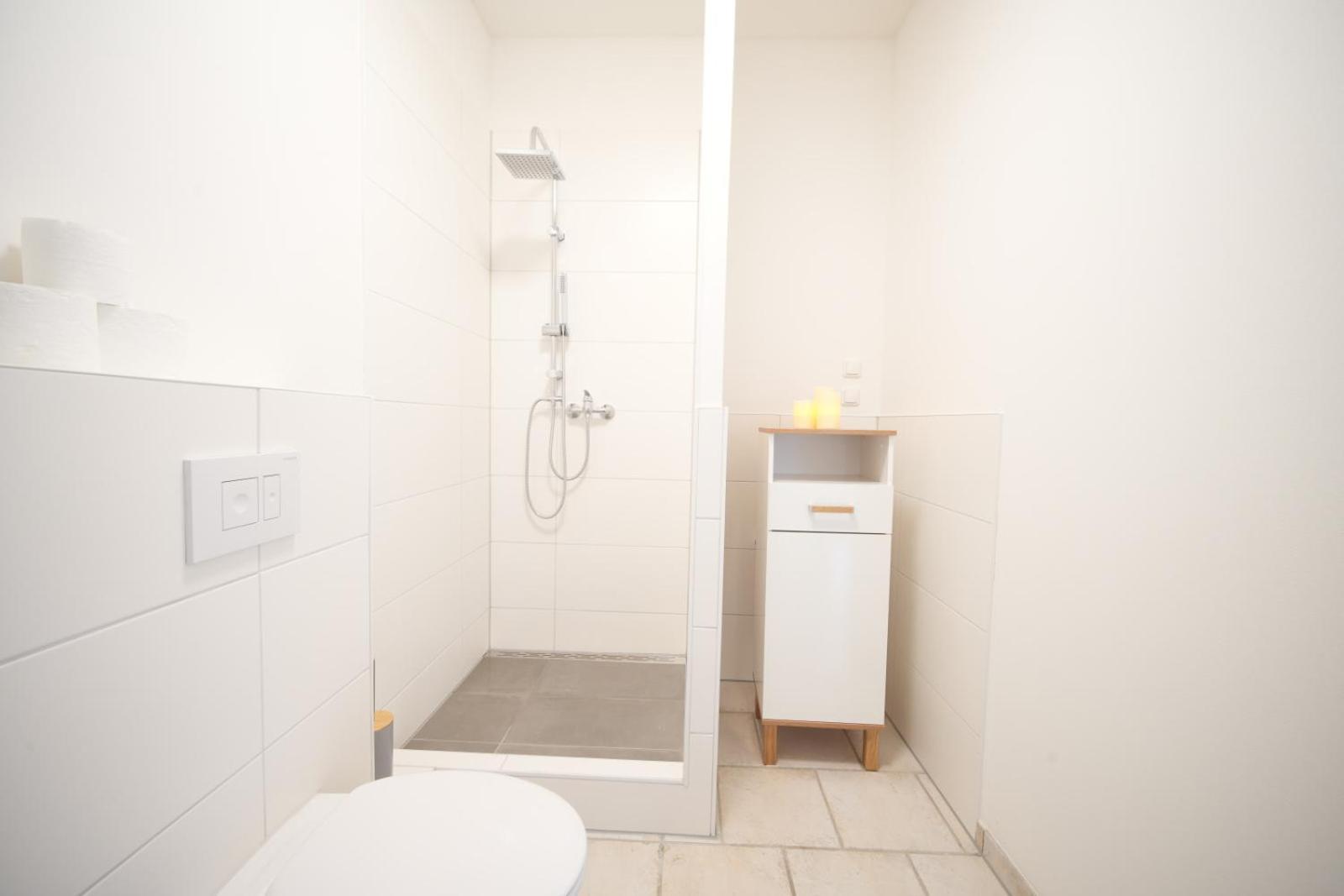 Lehastays - Apartments Buckau 16A I Kueche I Smart Tv Mit Netflix I Toller Innenhof Maagdenburg Buitenkant foto